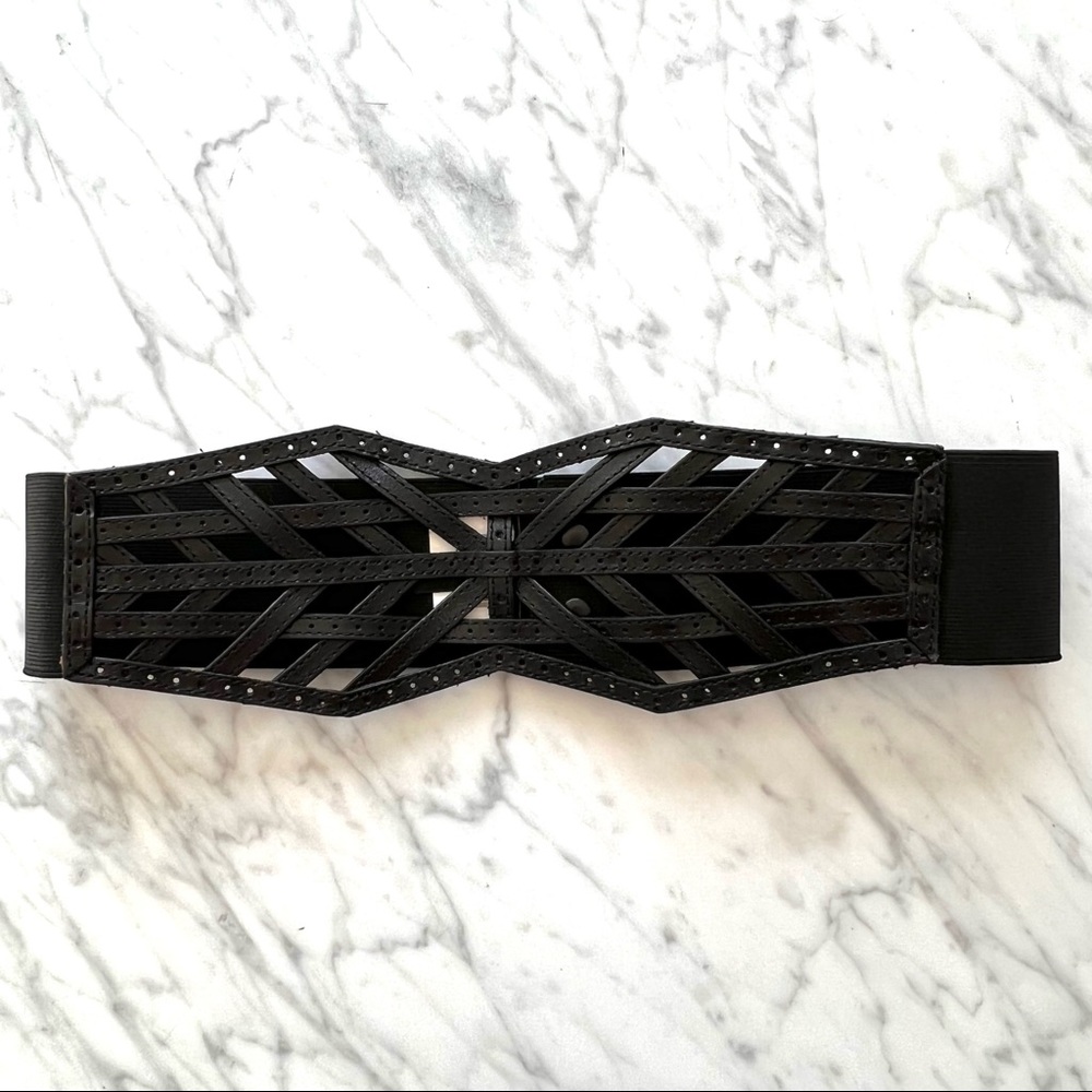 🌺2 for 50$🌺 BCBG Accent Belt Size S